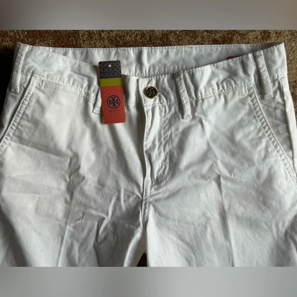 Tory Burch NWT white Bermuda Chino long shorts 25 logo buttons multiple pockets* - Picture 2 of 12